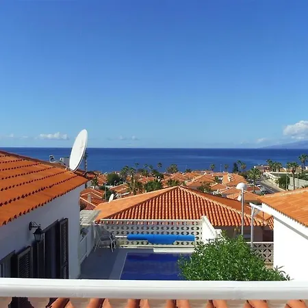 Villa 3-bedroom Bella With Own Pool Callao Salvaje