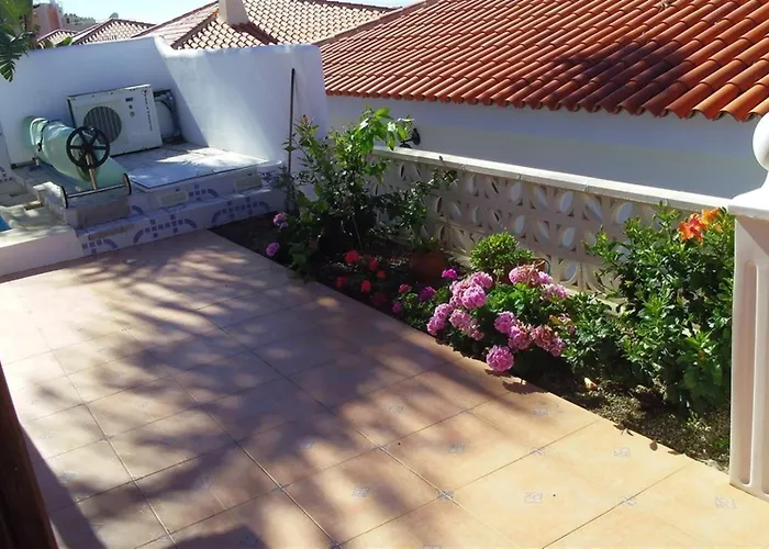 3-Bedroom Bella Villa With Own Pool *