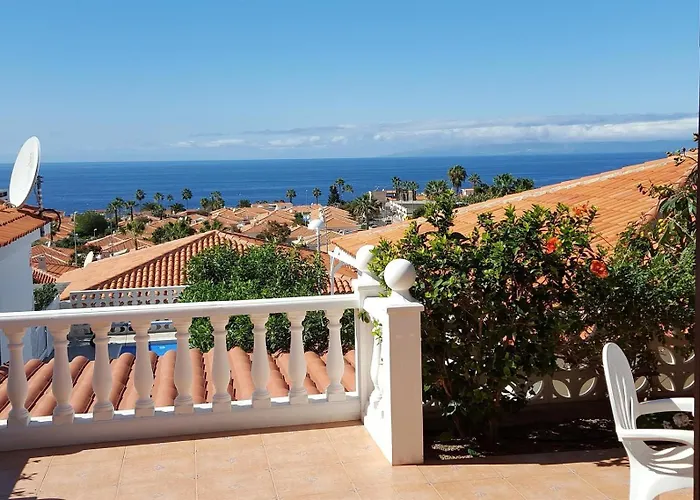 Villa 3-Bedroom Bella Villa With Own Pool Callao Salvaje