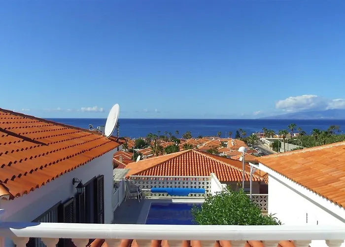 3-Bedroom Bella Villa With Own Pool Villa *