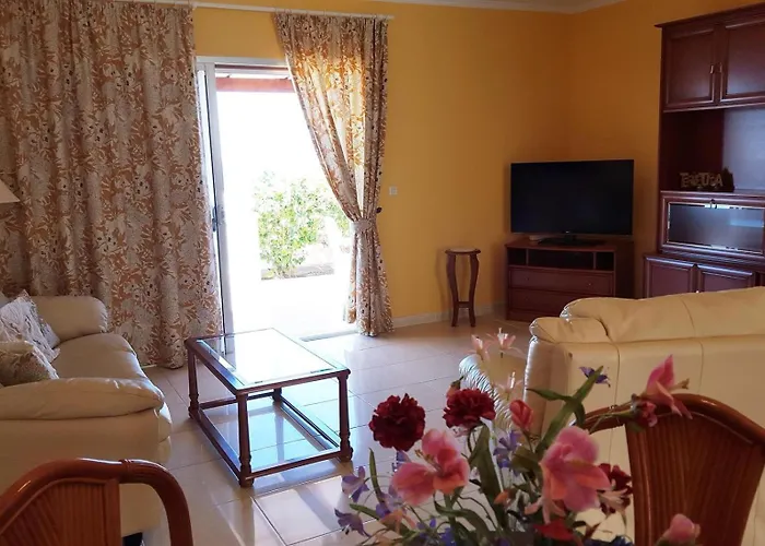 Villa 3-Bedroom Bella Villa With Own Pool